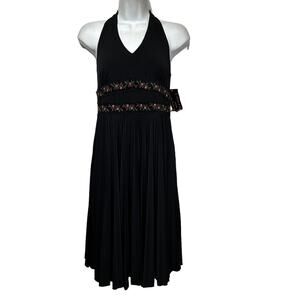 Signature by Robbie bee woman’s size 8P black pleated embroidered halter Dress